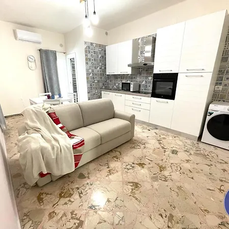 I Casere D V'Nginz - Holidays Apartments Mola di Bari Exterior foto