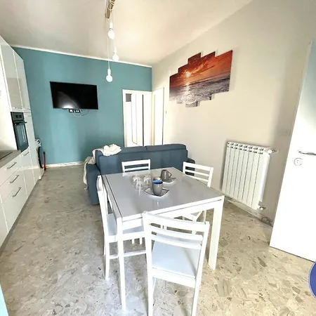 I Casere D V'Nginz - Holidays Apartments Mola di Bari Exterior foto